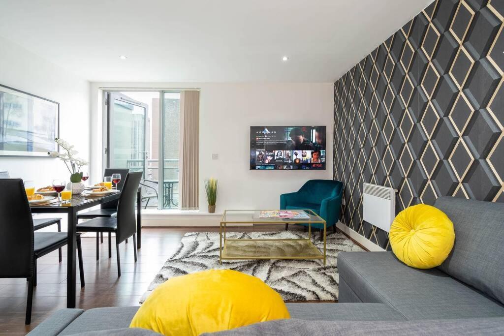 Birmingham City Centre 2Bed - With Balcony & Parking Экстерьер фото